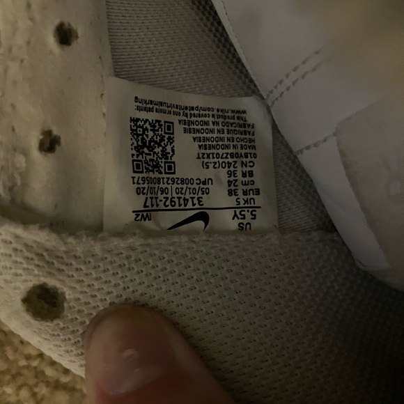 Nike Youth Air Forces Used 5.5 - Picture 5 of 5